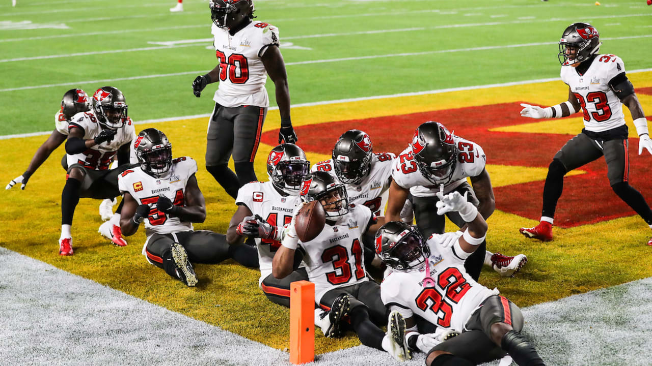 Tom Brady wins Super Bowl No. 7, Buccaneers beat Chiefs 31-9