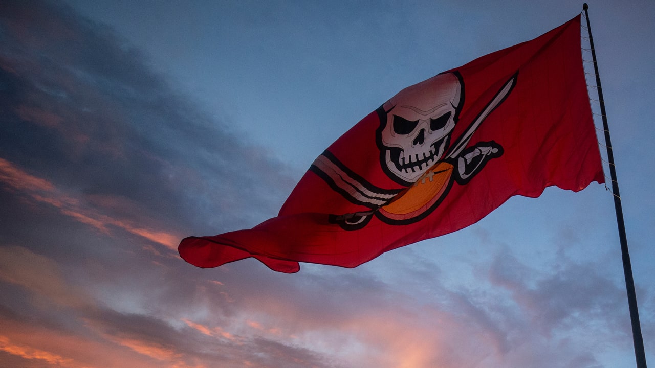 Buccaneers OTAs, minicamps: When, where are offseason practices ahead of  2023 NFL season? - DraftKings Network