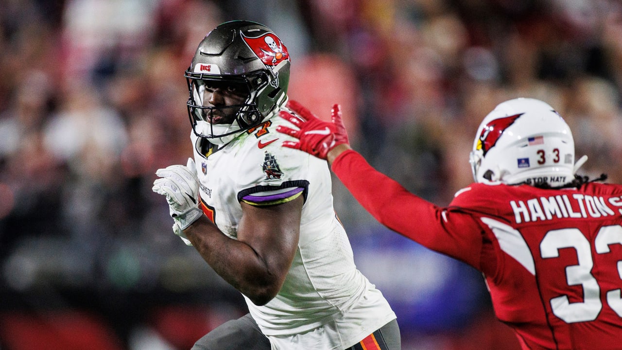 Bucs release RB Leonard Fournette, TE Cameron Brate