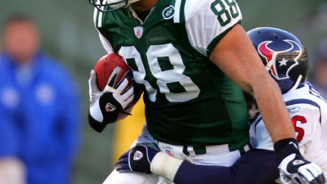 Jets release tight end Bubba Franks 