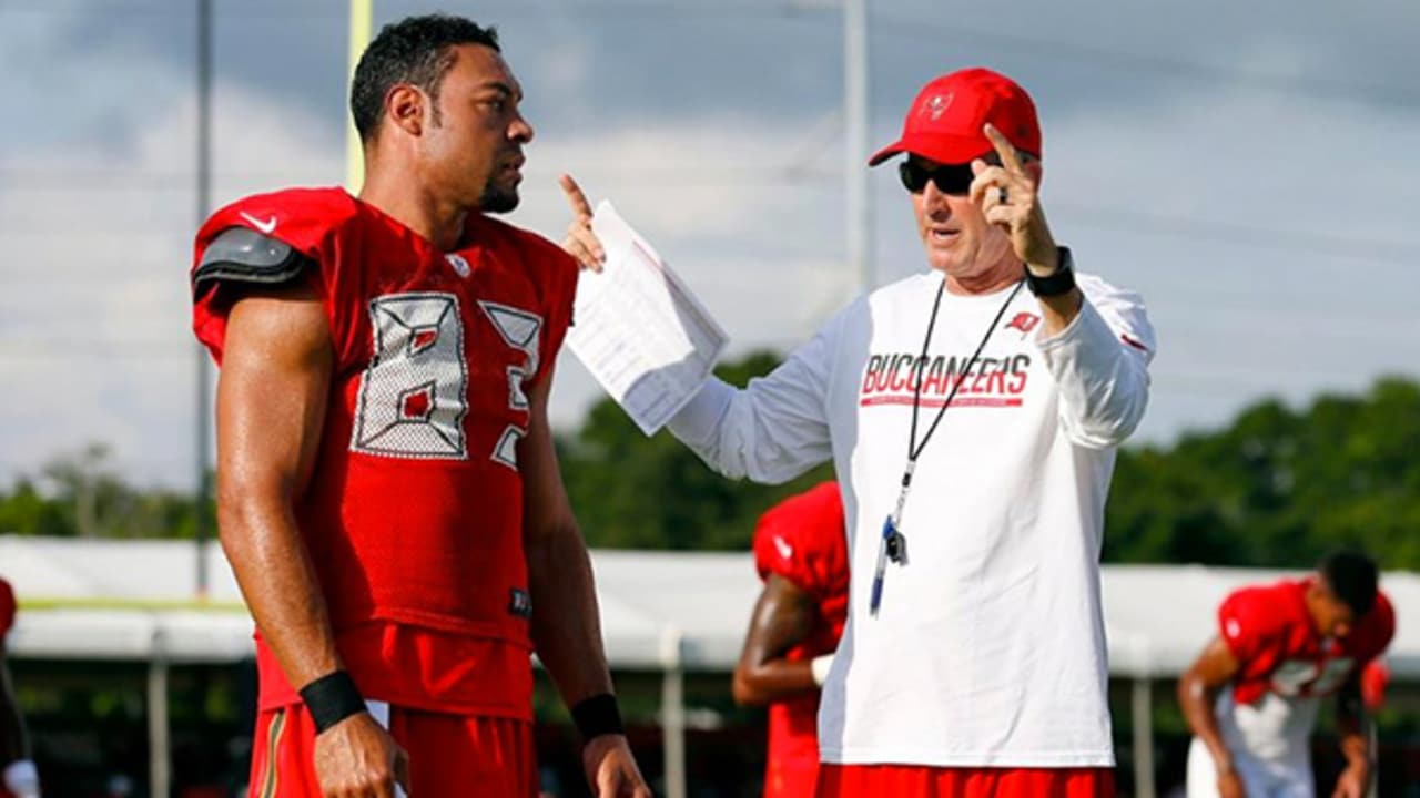 Headlines First Day of Full Pads