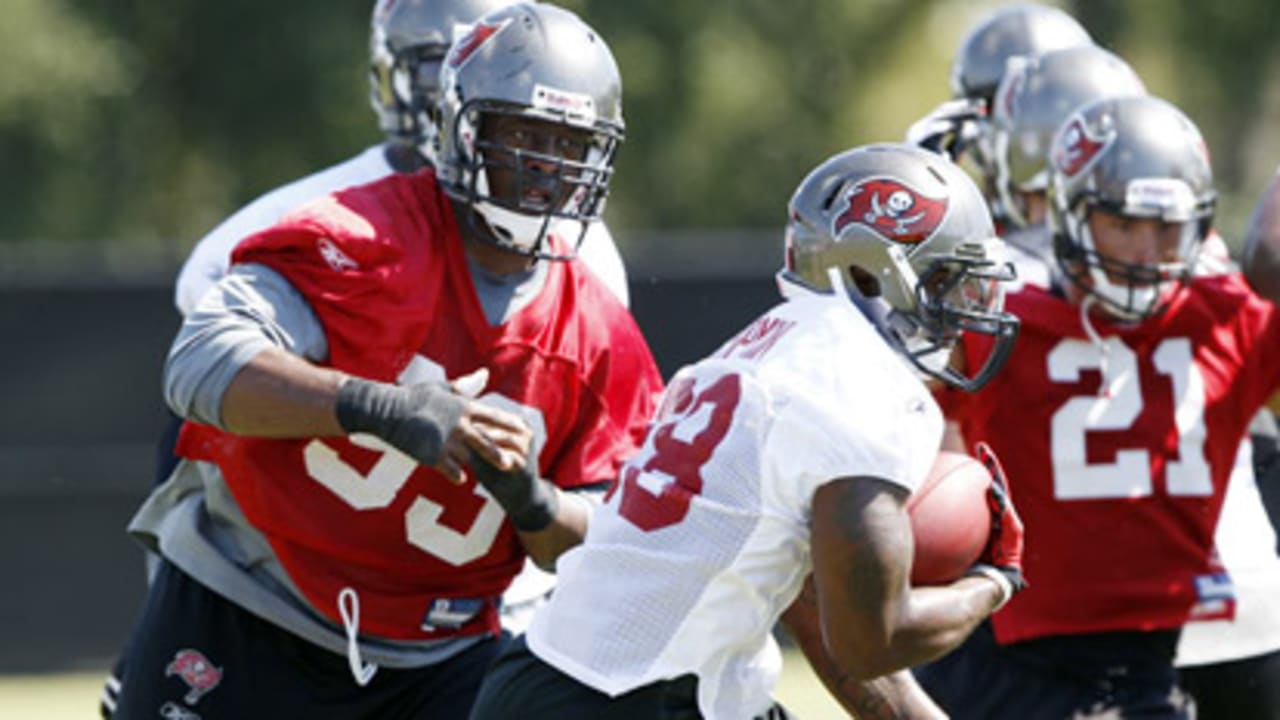 Gerald McCoy Suffers Season-Ending Quad Injury