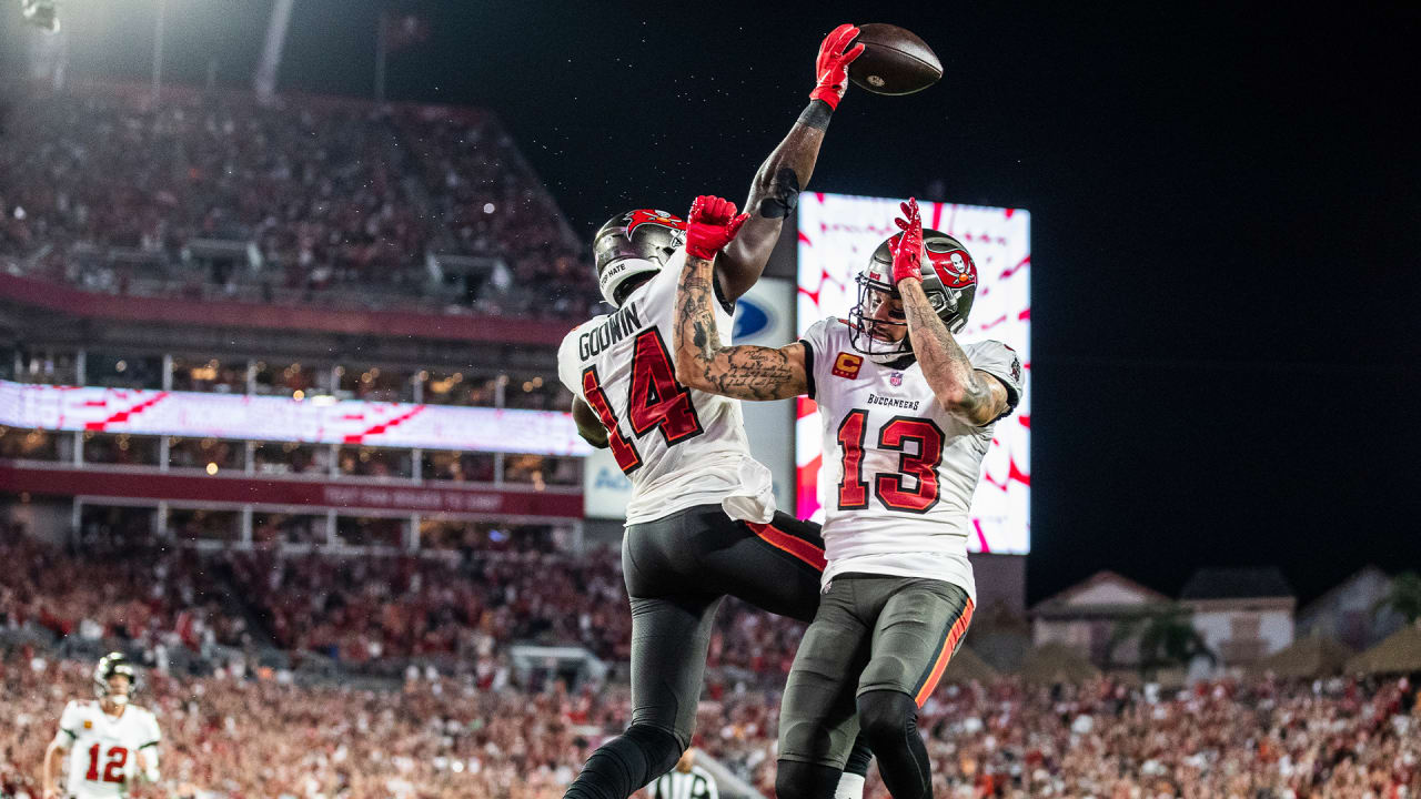 New Bucs WR Russell Gage Jr. Mic'd Up With Chris Godwin 