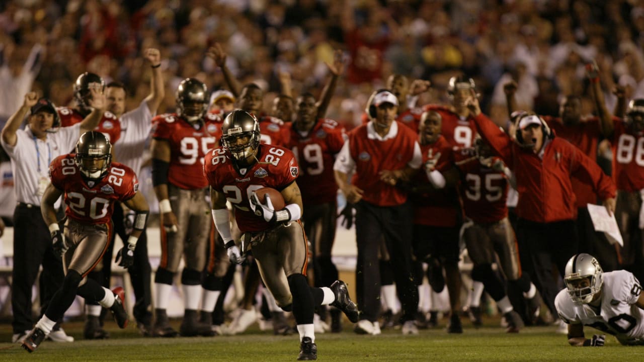 NFL: Best photos from Bucs' 48-21 win vs. Raiders in Super Bowl XXXVII