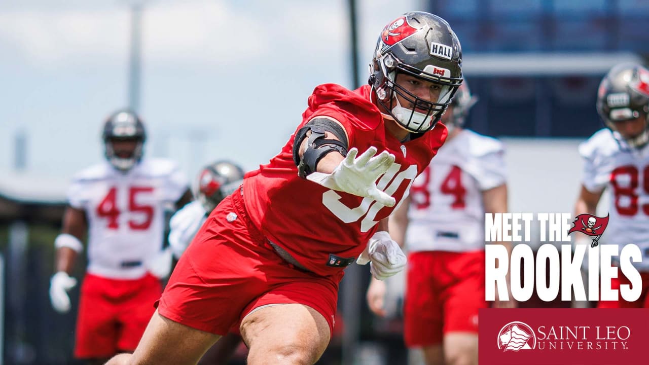 Logan Hall on Learning From Veterans on DLine, Goals for Rookie Season