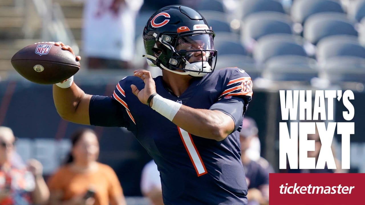 Fields looks to build on record outing when Bears host Lions