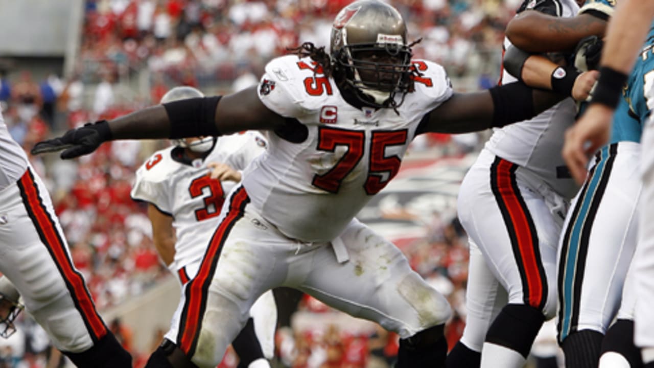 Tampa Bay Buccaneers guard Davin Joseph (75) during the fourth