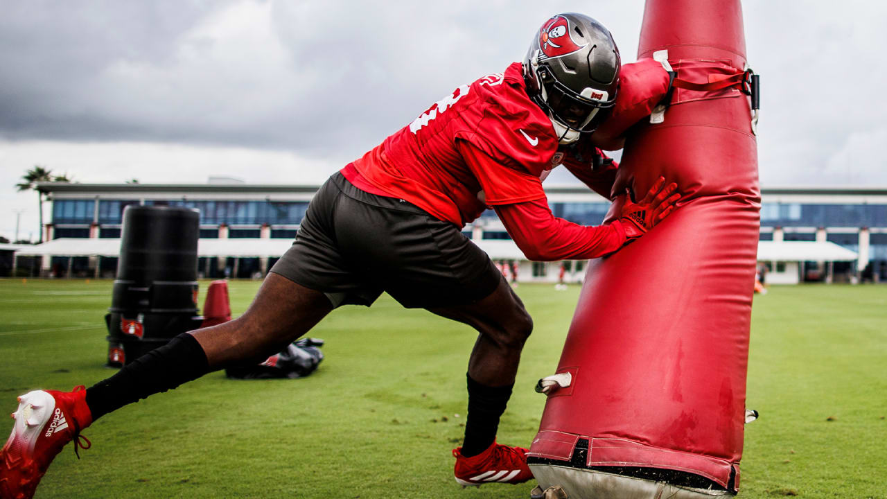 Buccaneers OLB Shaq Barrett feels like it's 'time to break the bank' - Bucs  Nation