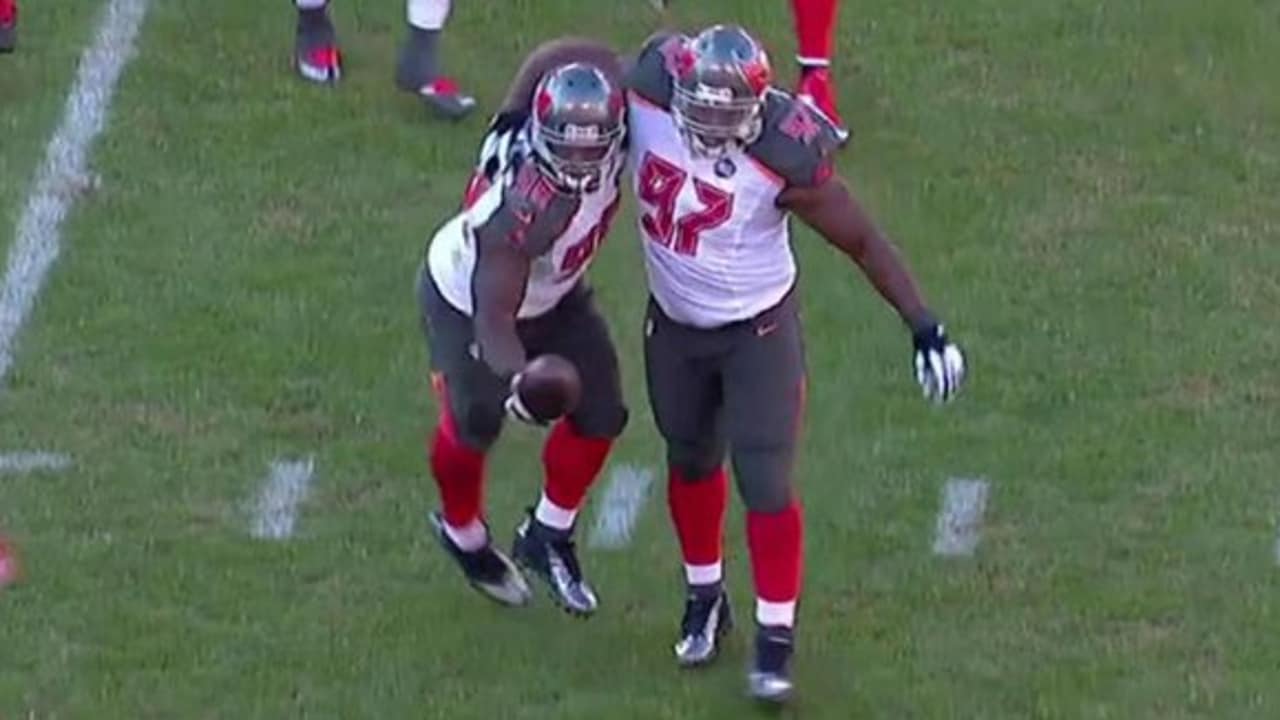 Tampa Bay Buccaneers defensive tackle Clinton McDonald celebrates