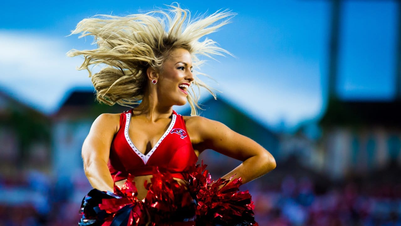 Saints vs. Buccaneers (Cheerleaders)