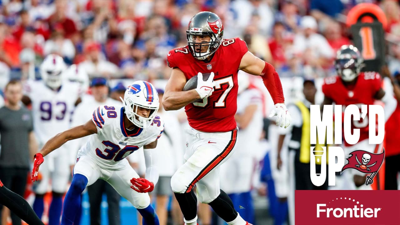 WATCH: Bucs LB Devin White mic'd up for Week 1 win vs. Cowboys