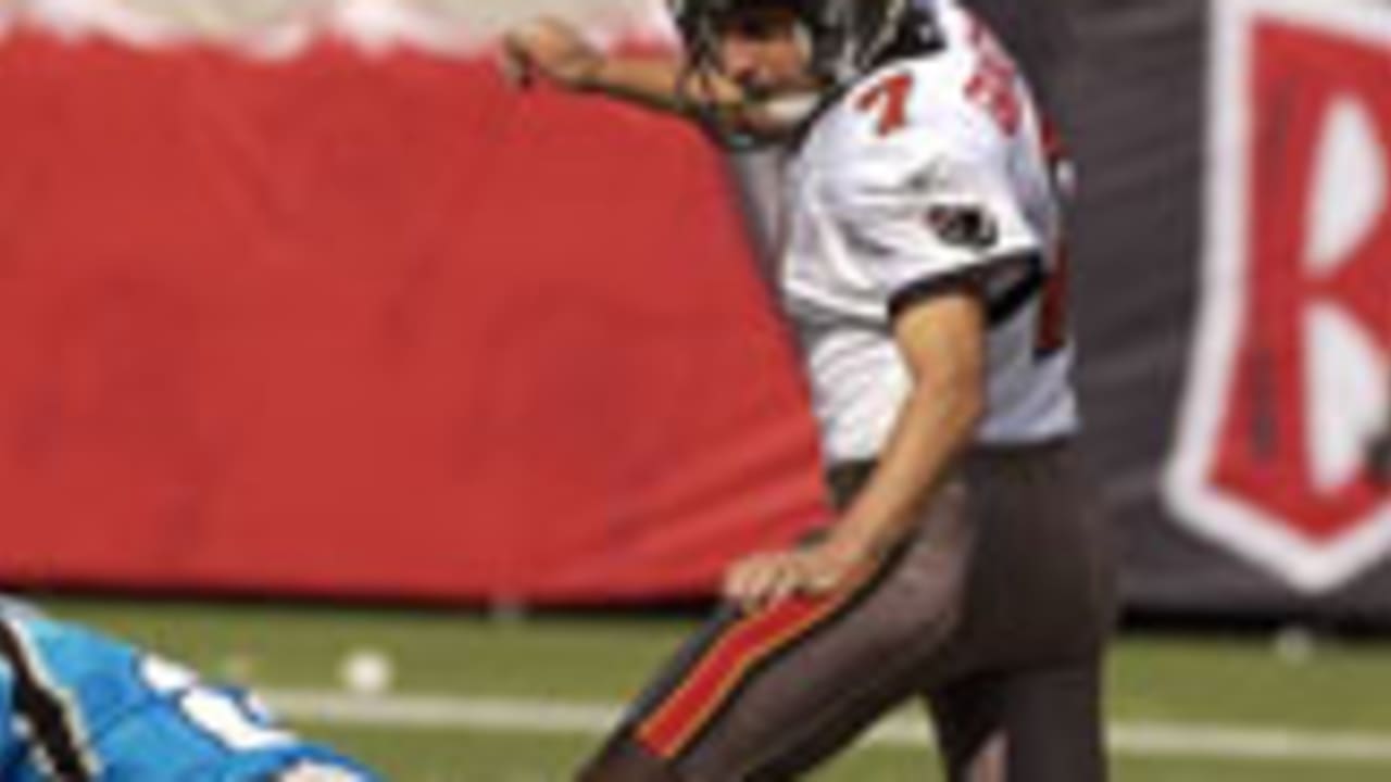 Arizona Cardinals' new uniforms blasted in NFL debut: 'Vomit inducing'