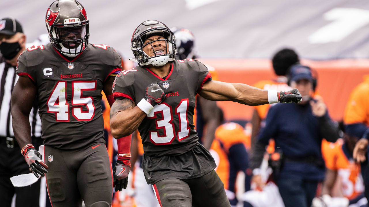 Tampa Bay Buccaneers Antoine Winfield Jr., Mike Evans Await Deals