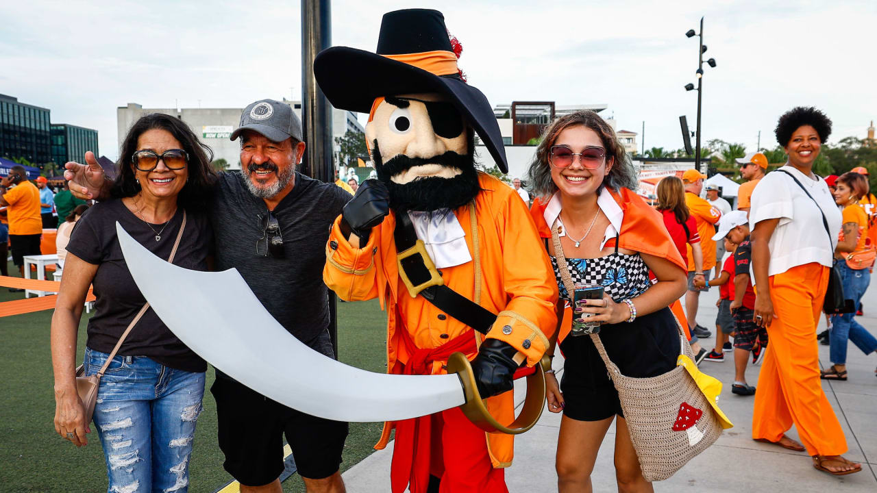 For the love of the team: Two Tampa Bay business leaders share their love  for the Buccaneers in celebration of Creamsicle Day (PHOTOS) - Tampa Bay  Business & Wealth