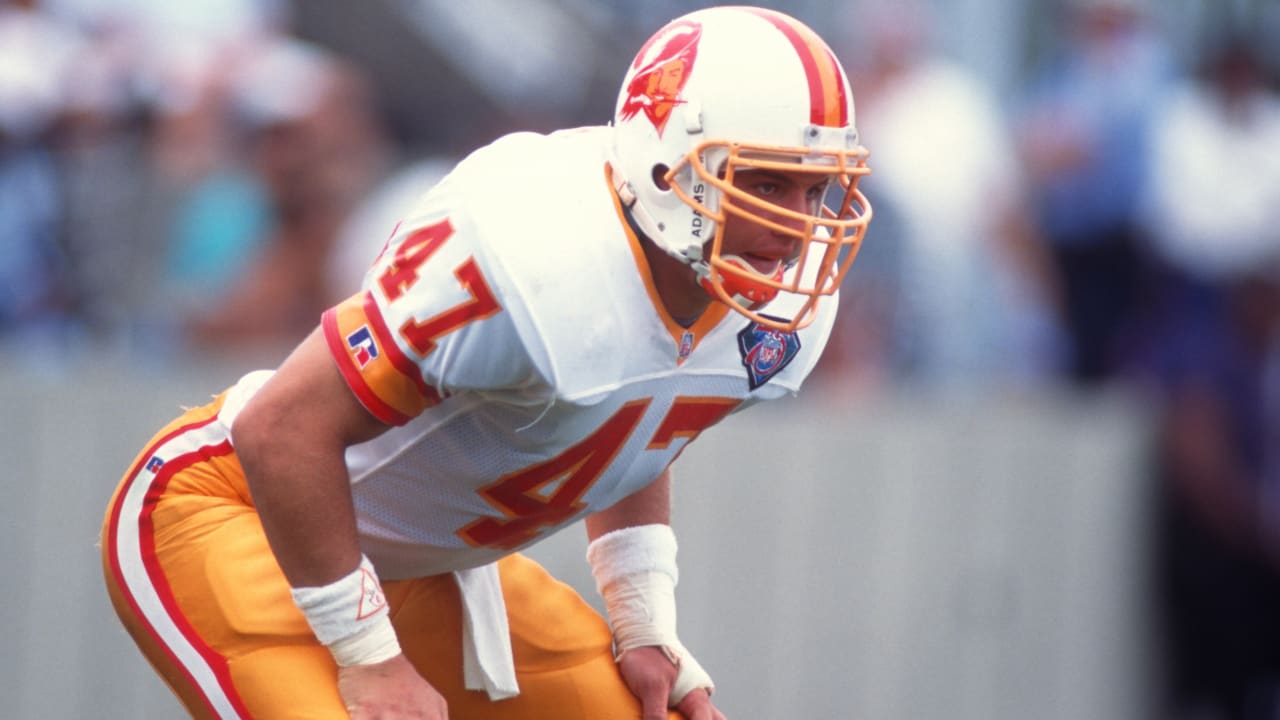 John Lynch was not chosen for inclusion in the Pro Football Hall of Fame's  Class of 2020