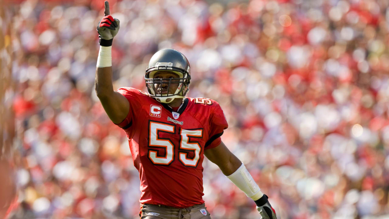 Happy 15th anniversary to the greatest play in Bucs history: Ronde