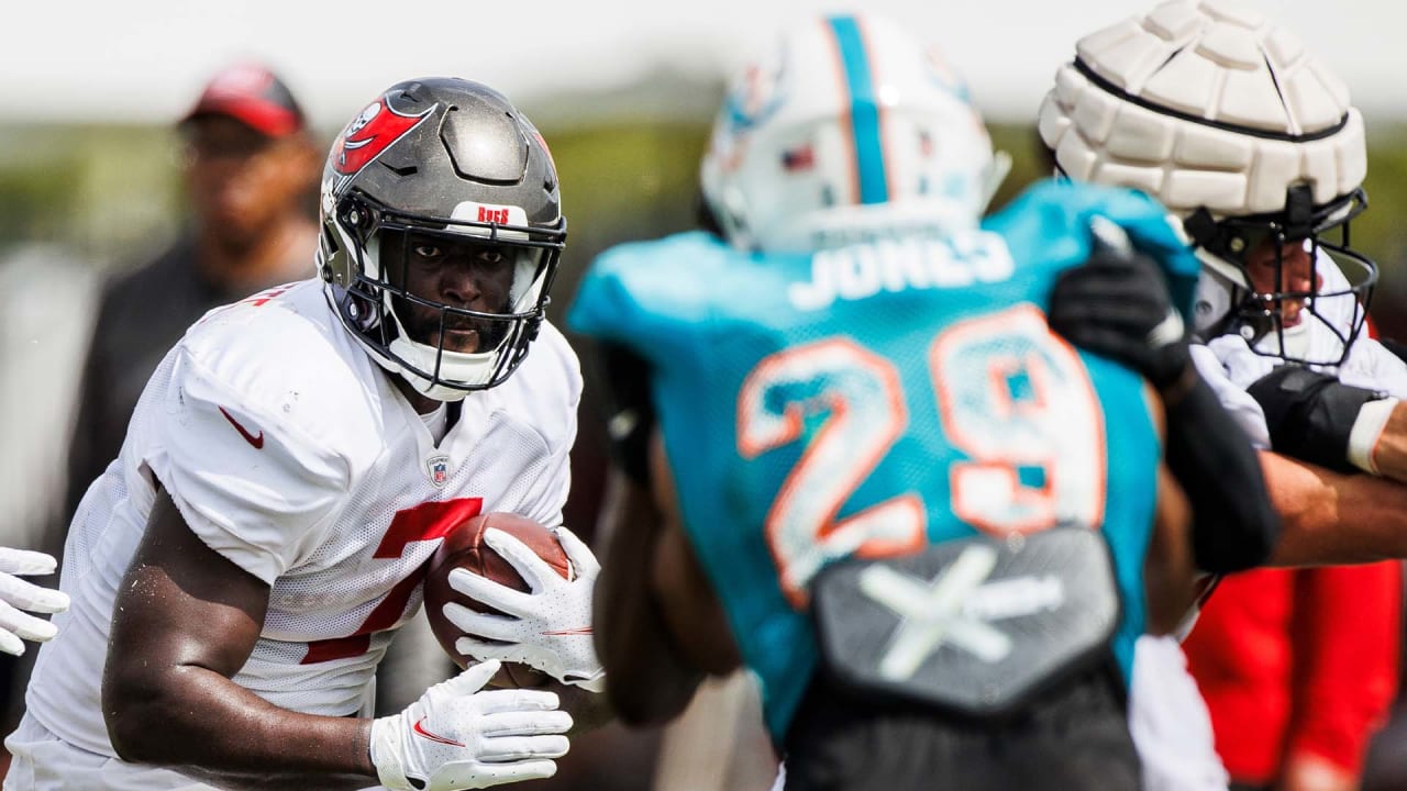 Rachaad White looks the part as a Bucs running back Tom Brady could trust