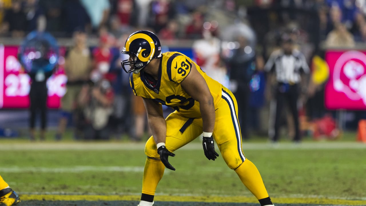 Bucs Waive David Rivers Creating Room For Ndamukong Suh Addition