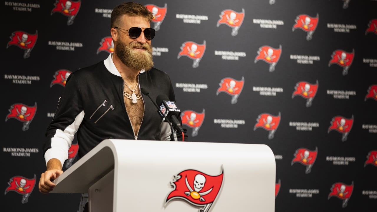 NFL Fans Go Viral For Wearing All Of Ryan Fitzpatrick's Jerseys To Draft