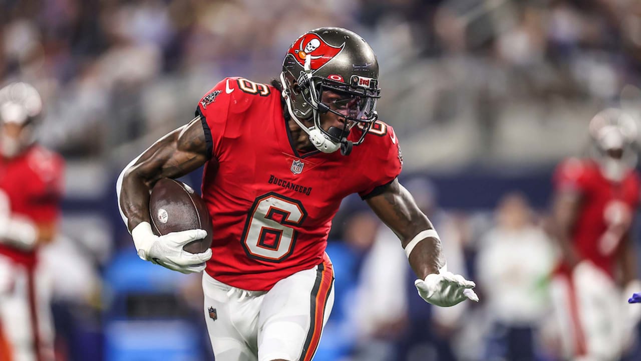 Julio Jones Makes His Mark in Buccaneers Debut