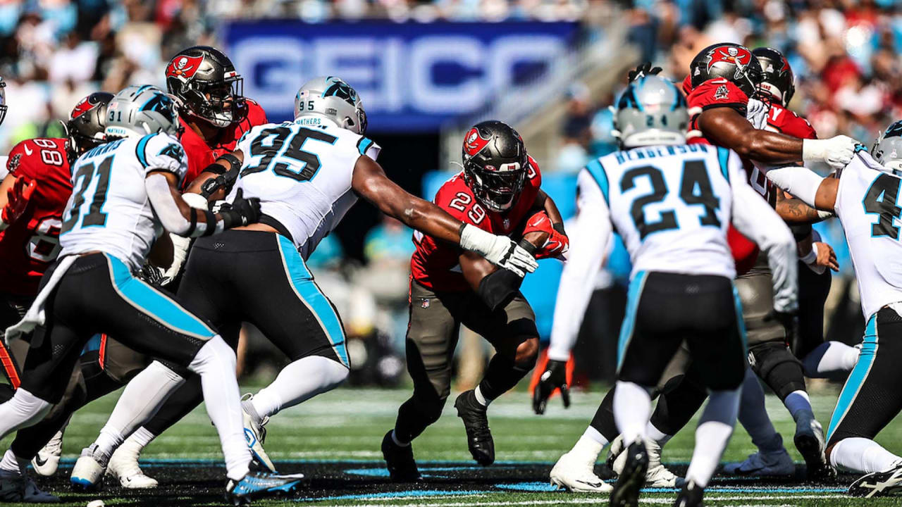 NFL Week 7: Tampa Bay Buccaneers vs. Carolina Panthers Team Score