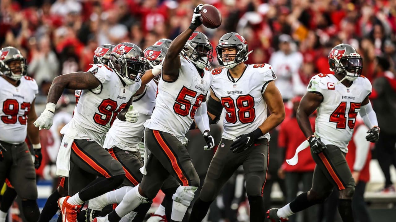 Monday Night Football: Philadelphia Eagles remain undefeated as they beat  the Tampa Bay Buccaneers - KTVZ