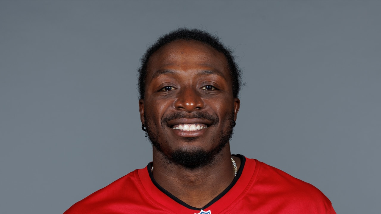 Buccaneers Releasing WR David Moore 