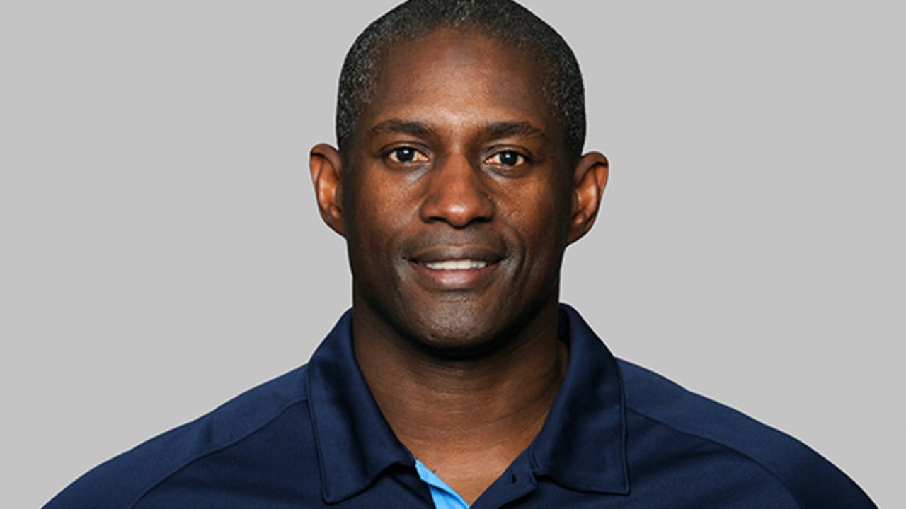 Buccaneers Hire DB Coach Brett Maxie