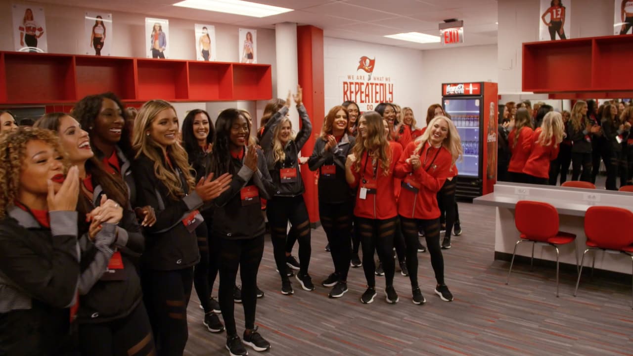 Bucs Cheerleaders Get Brand New Locker Room