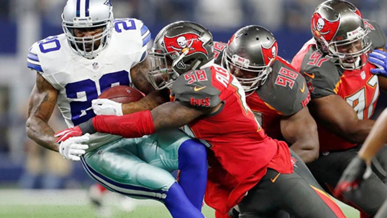 Game Awards: Buccaneers Vs. Cowboys