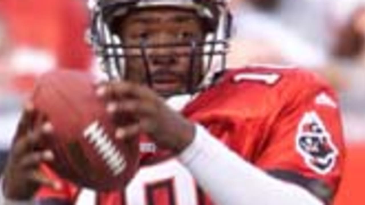 Spergon Wynn quarterbacks drafted before Tom Brady 2000 NFL draft