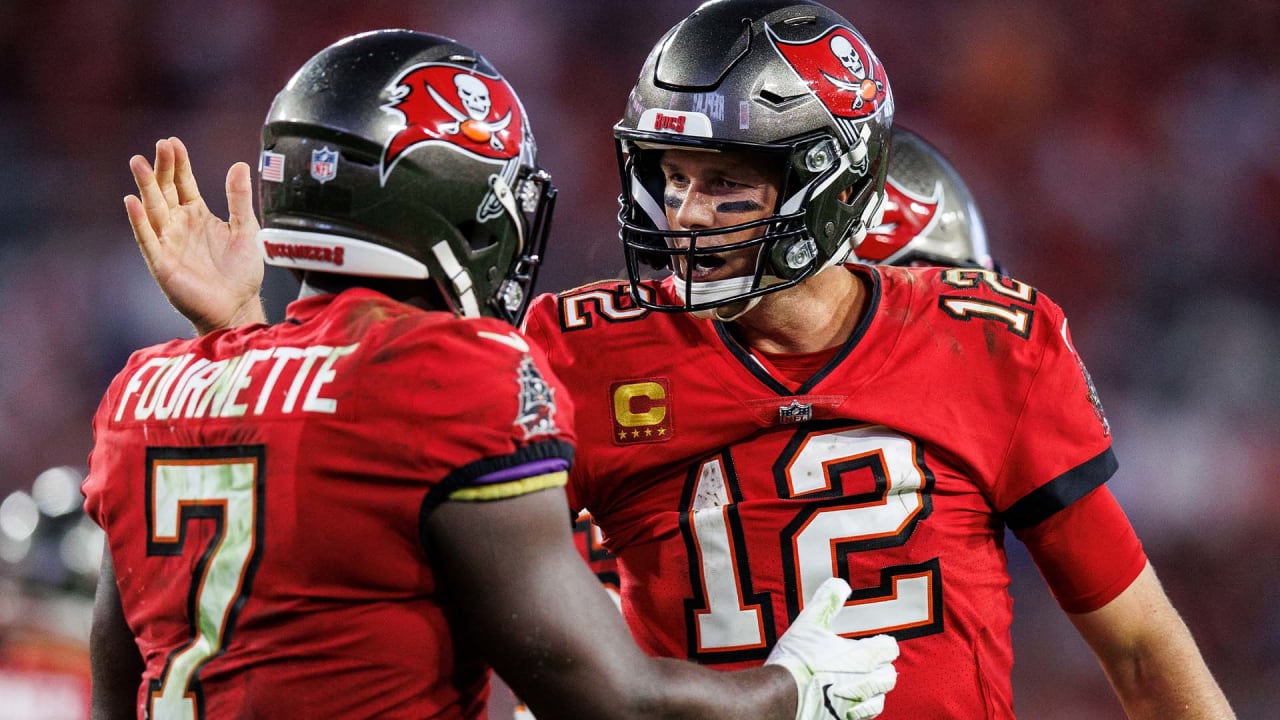 Tampa Bay Buccaneers Announce Final 53-Man Roster, 2022 Tom Brady Julio  Jones