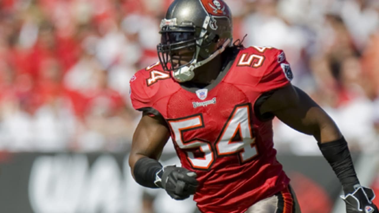 Tampa Bay Buccaneers cornerback Keenan Isaac (16) covers a kick