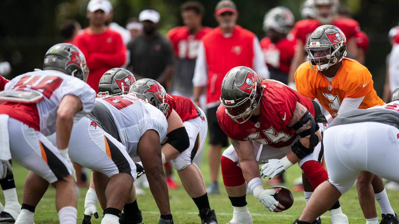 Which player played for both Bucs and Browns? August 7 NFL