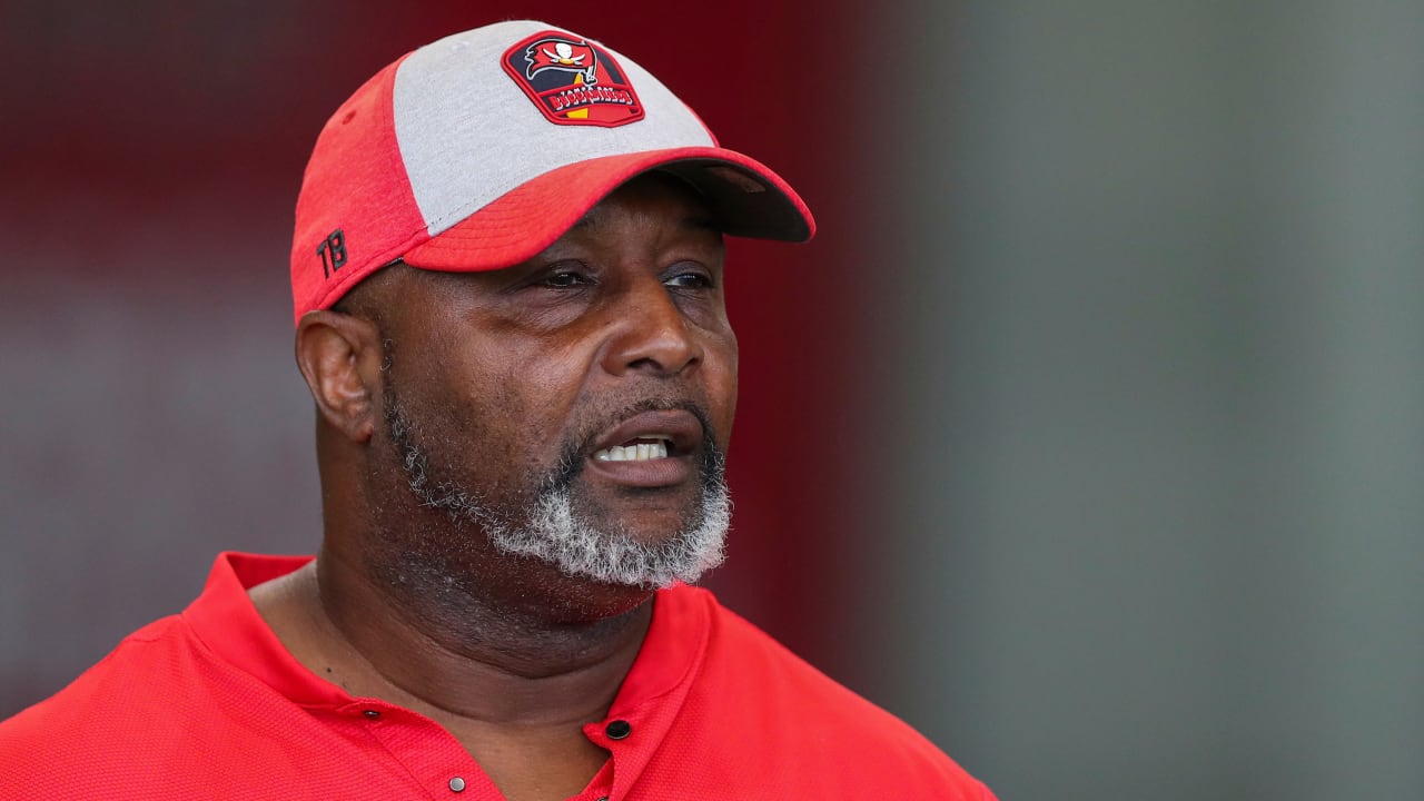 Highlights from Bucs Assistant Coaches Talking Training Camp