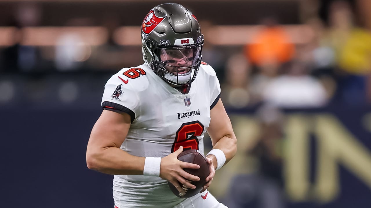 Bucs' Baker Mayfield throws 3 touchdown passes in win over Saints