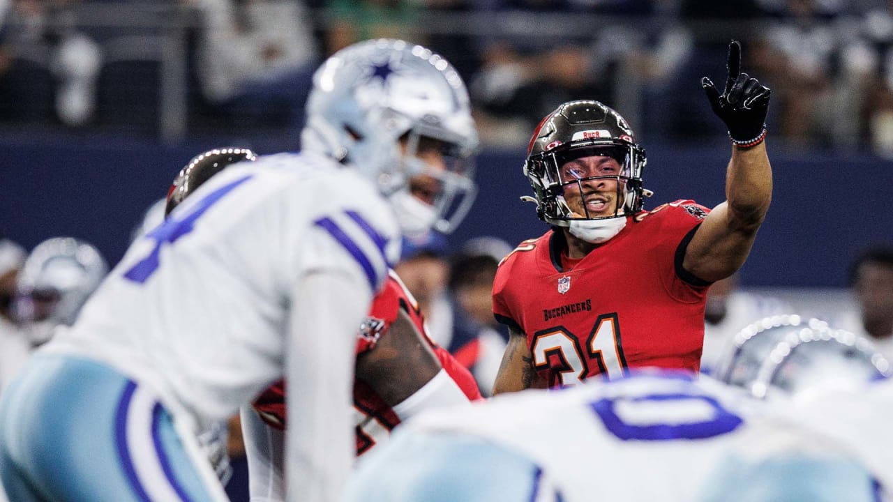 Dallas Cowboys vs. Tampa Bay Buccaneers Wild Card Round Matchup