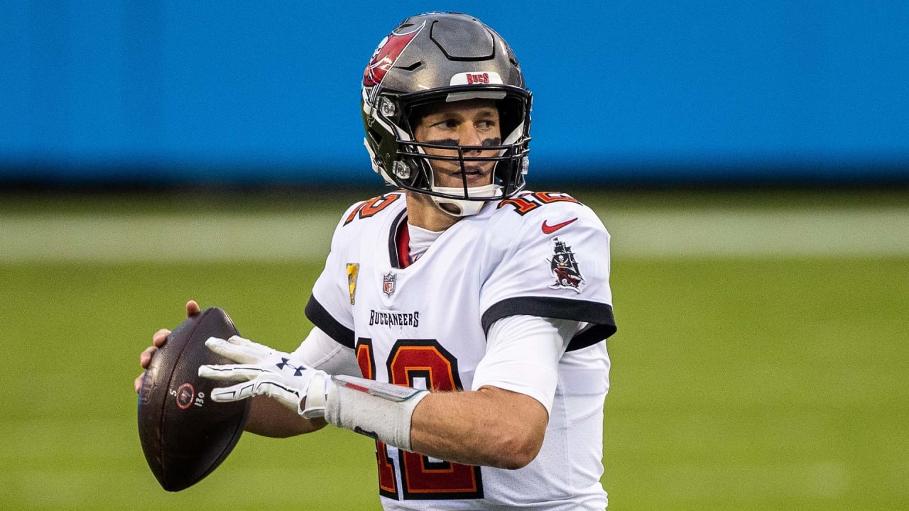 Tom Brady Bucs Teammates Wear QB's Draft Photo to Super Bowl Parade