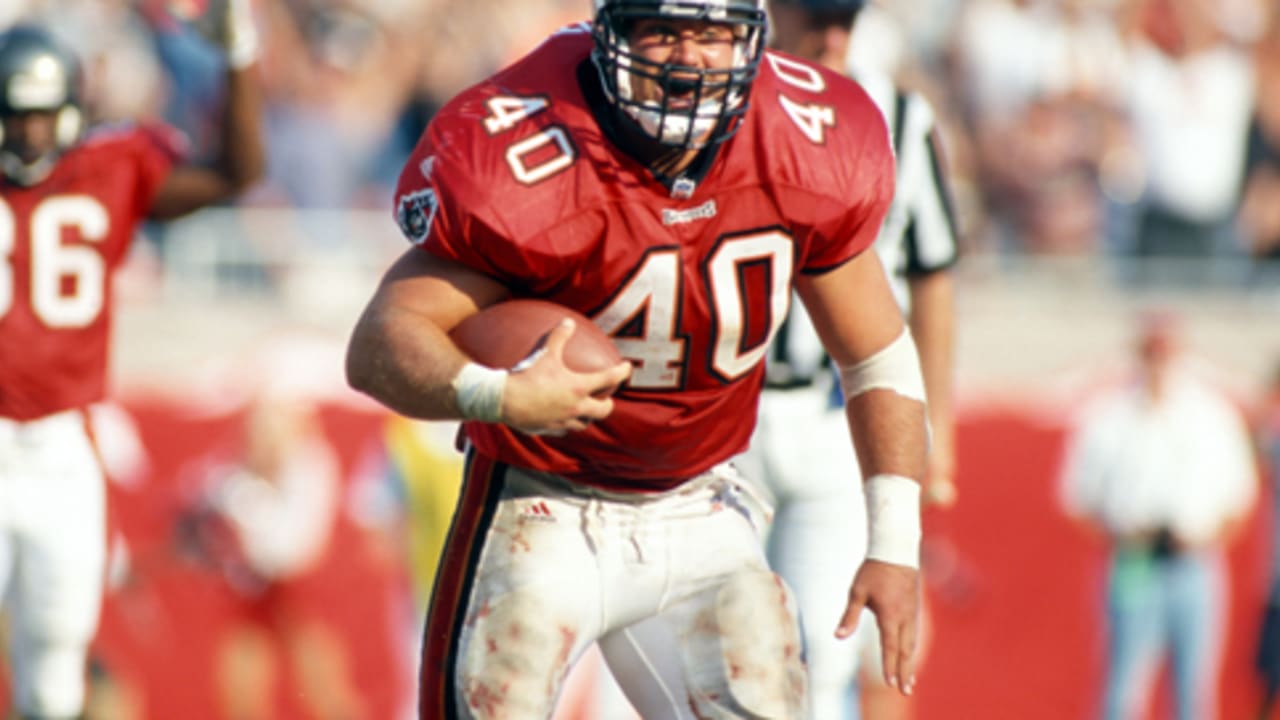 Buccaneers Legend Mike Alstott Says Young Players 'Starting to Find Their  Role' - Tampa Bay Buccaneers, BucsGameday