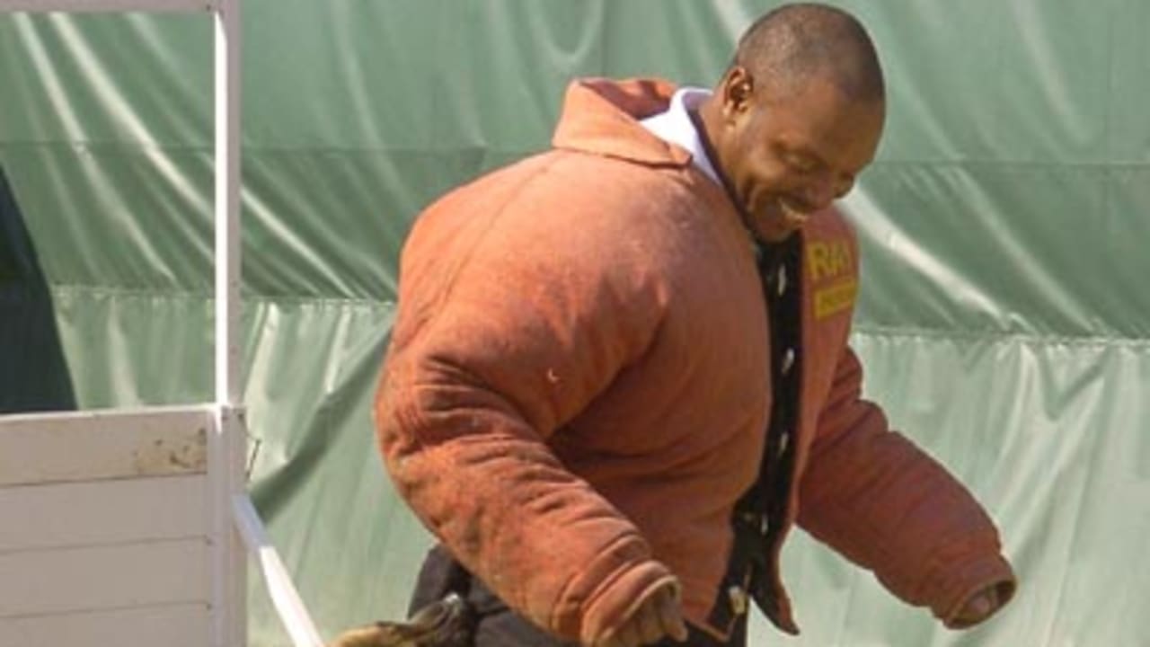 DVIDS - Images - Kansas City Chiefs host military appreciation day during  training camp [Image 4 of 5]