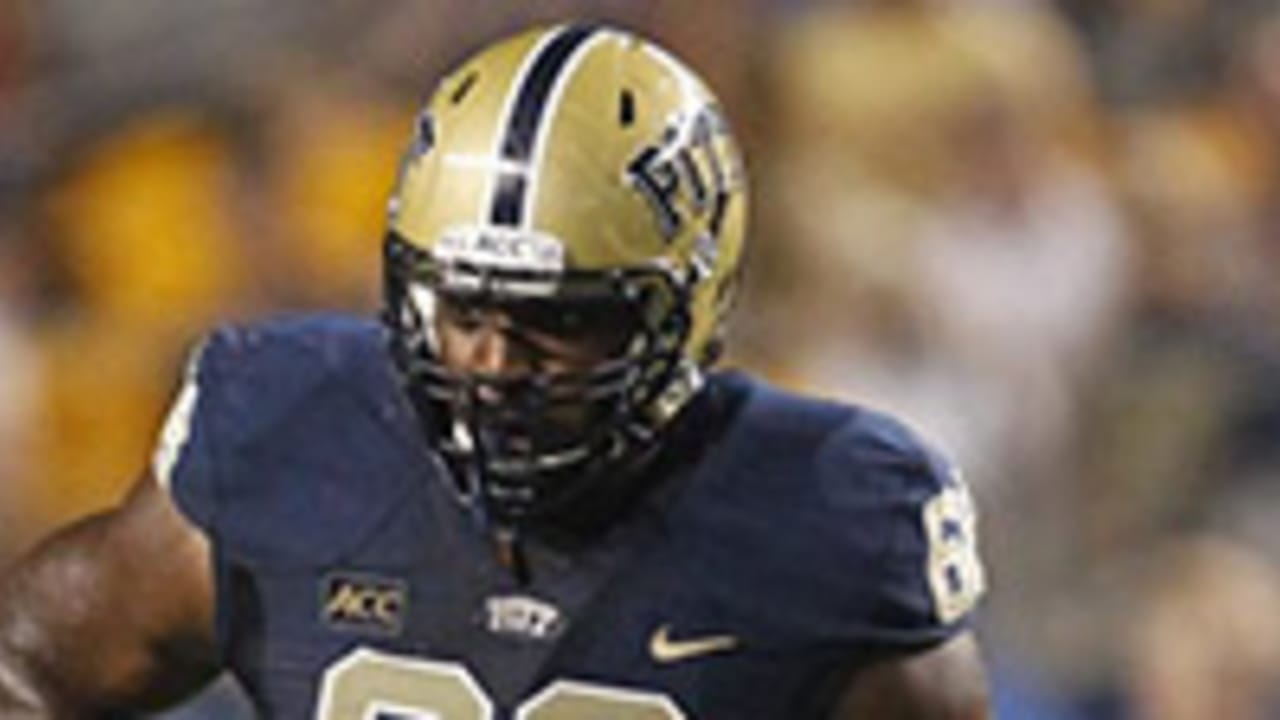 Dallas Cowboys defensive end Randy Gregory (94) waits for the snap during  the second half of an …