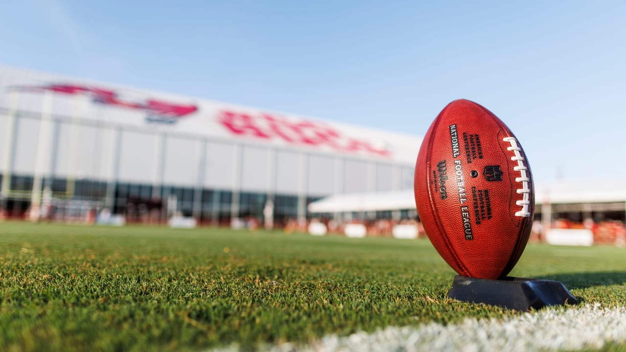 Bucs Game Time With Your Jr. Buccaneers Fan - The Mommy Spot Tampa Bay