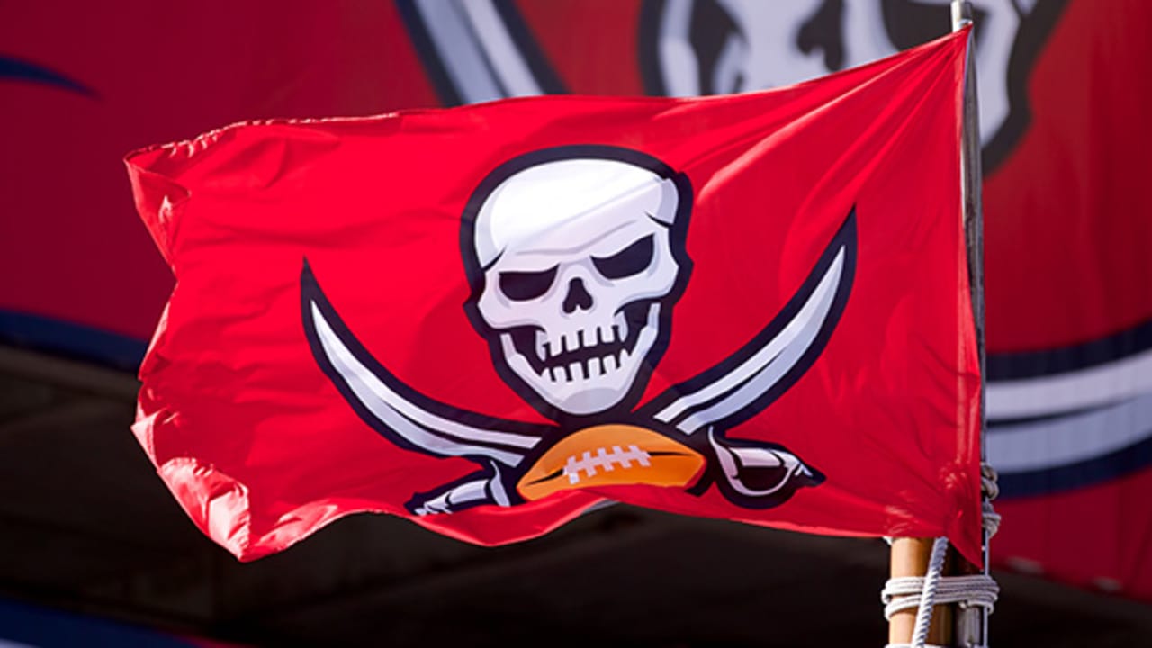 Buccaneers new logo: Raise the flag, boys! 