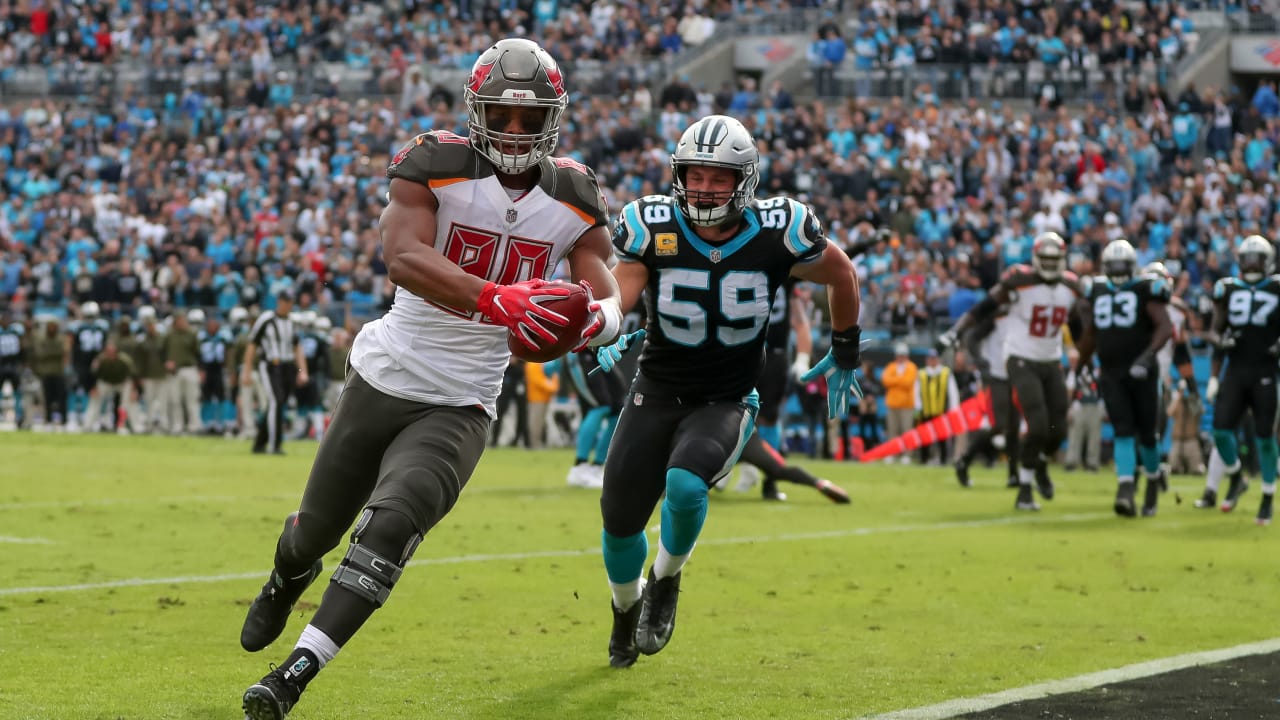 Buccaneers vs. Panthers Week 9 Photos