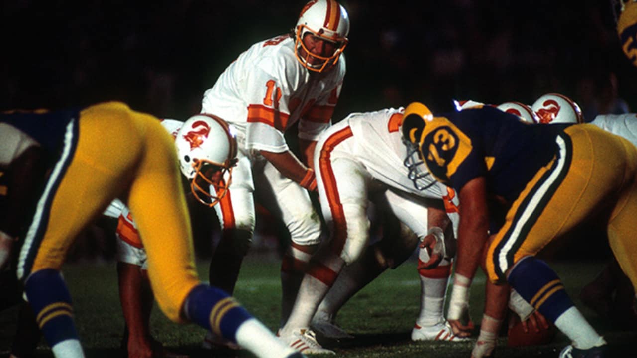 Los Angeles Rams (formerly St. Louis Rams) uniform and uniform color history  