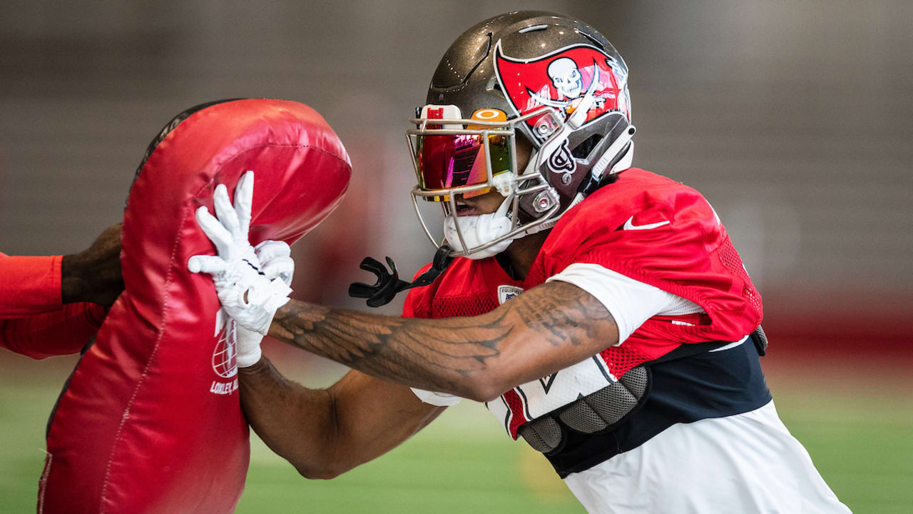 Top Photos From Bucs Practice, Oct. 30