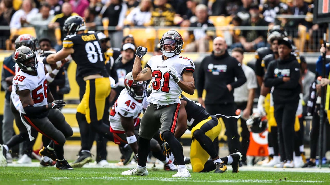 NFL Week 6: Tampa Bay Buccaneers vs. Pittsburgh Steelers Team