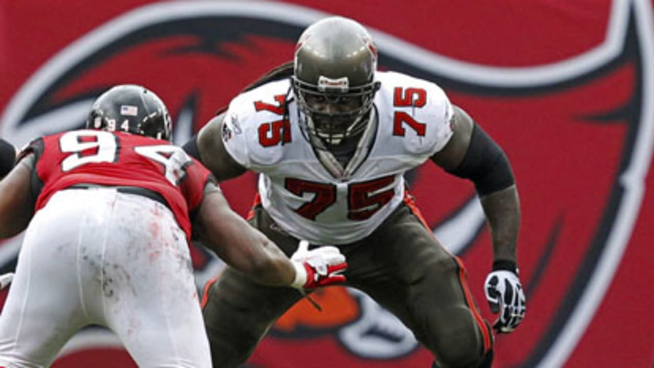 Tampa Bay Buccaneers guard Davin Joseph (75) during the fourth