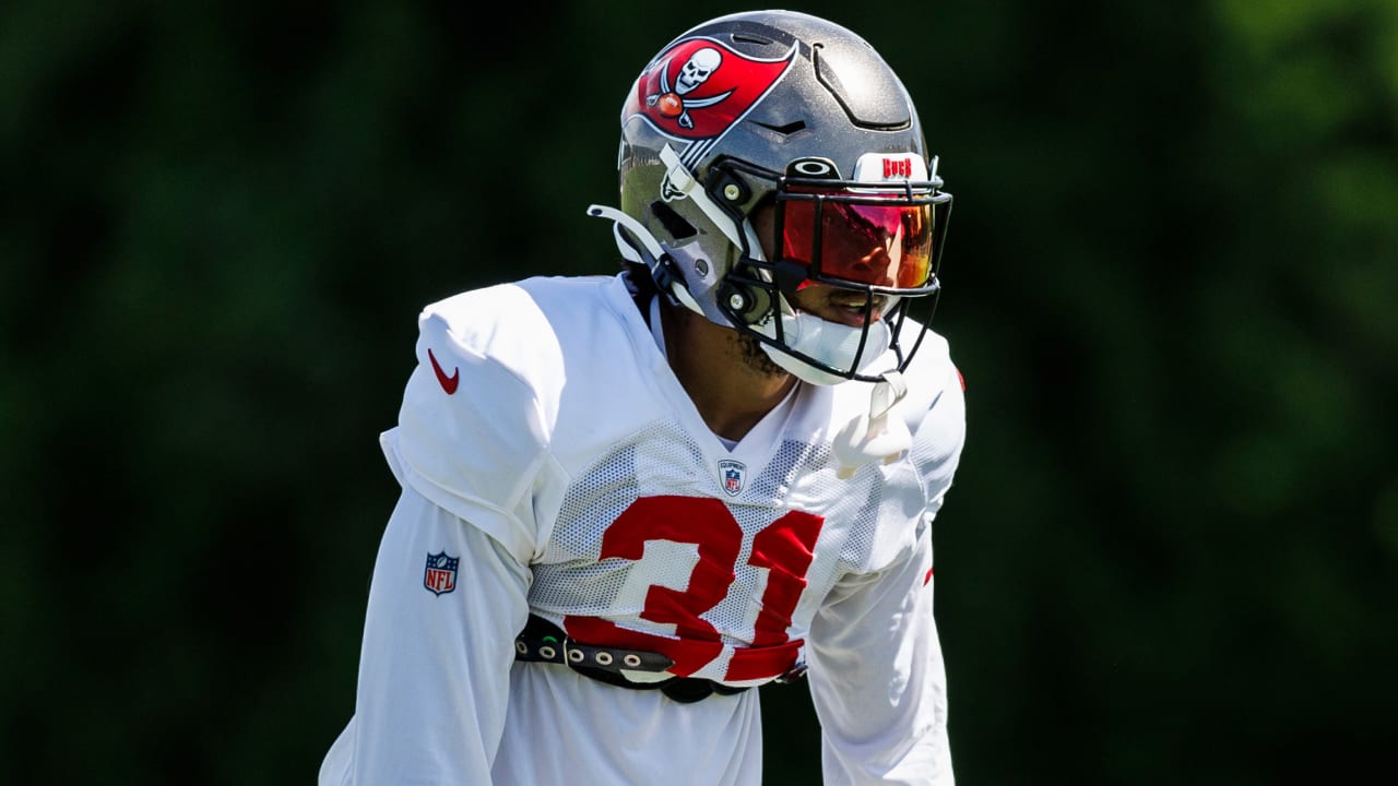 Tampa Bay Buccaneers guard Nick Leverett (60) watches action