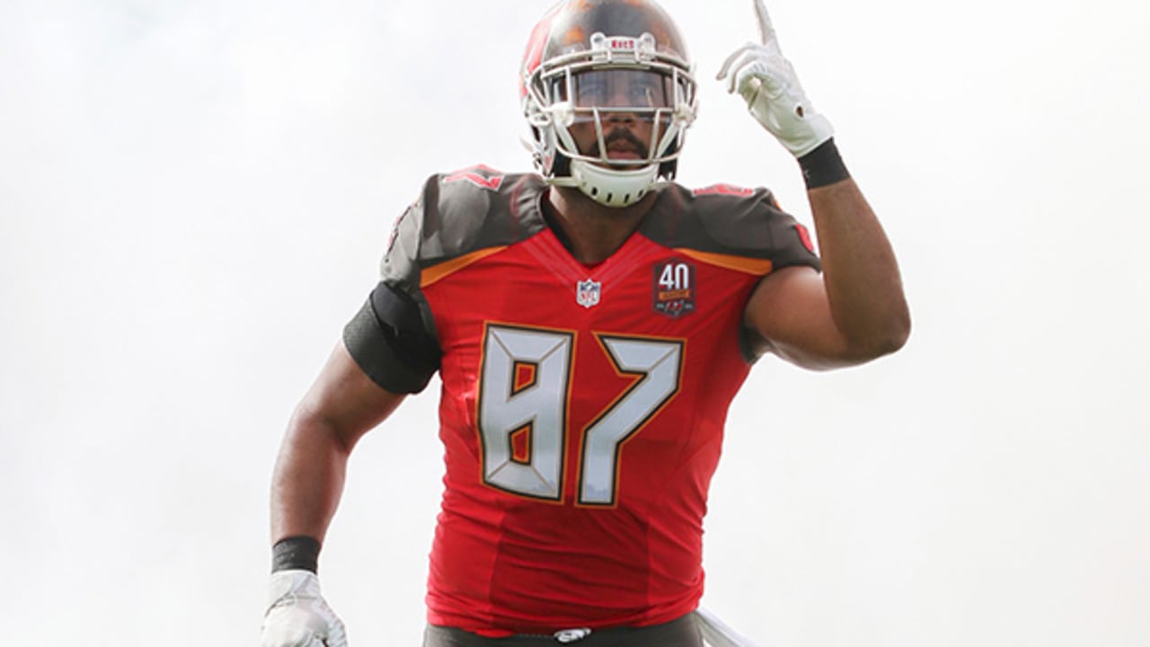 Week 18 Bold Prediction: Evans Reaches 1,000 Yards - Bucs Report